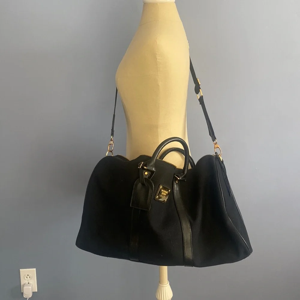 Victoria Secret Black Canvas Over Night Bag - Picture 1 of 9
